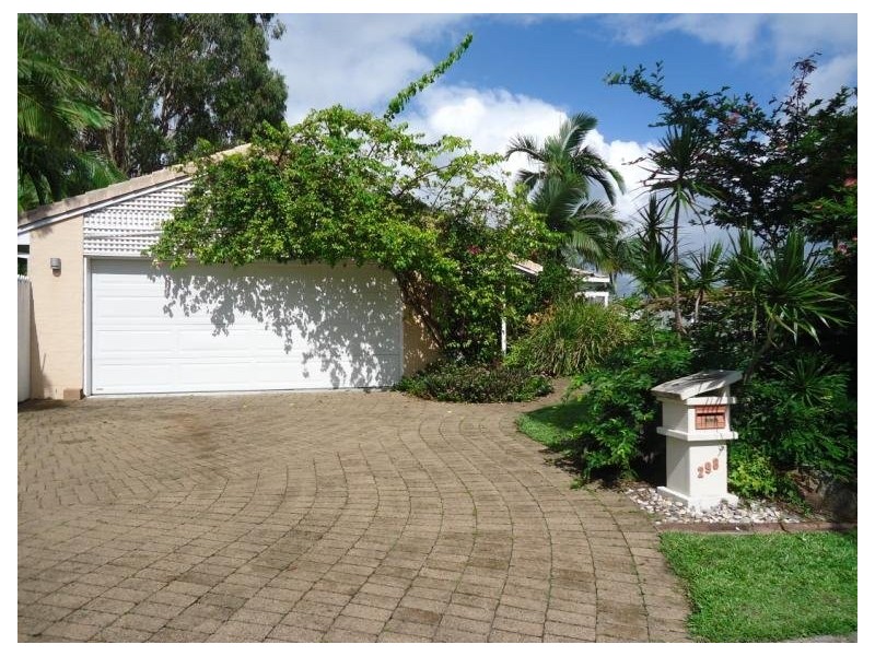 298 Central Street, Arundel QLD 4214