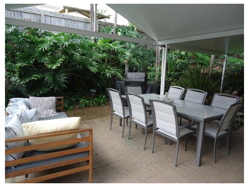 298 Central Street, Arundel QLD 4214