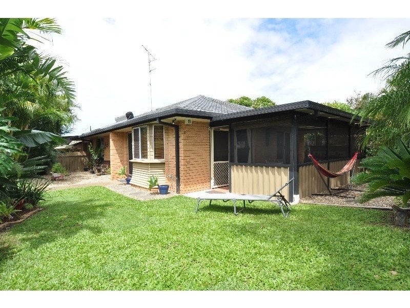 1/5 Davebill Court, Labrador QLD 4215