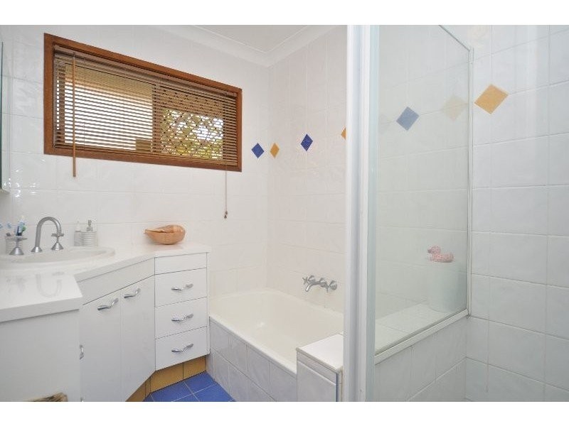 1/5 Davebill Court, Labrador QLD 4215