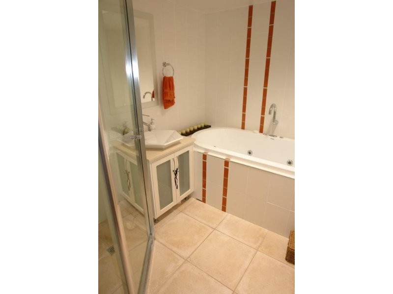 16/14 Jennifer Avenue, Runaway Bay QLD 4216