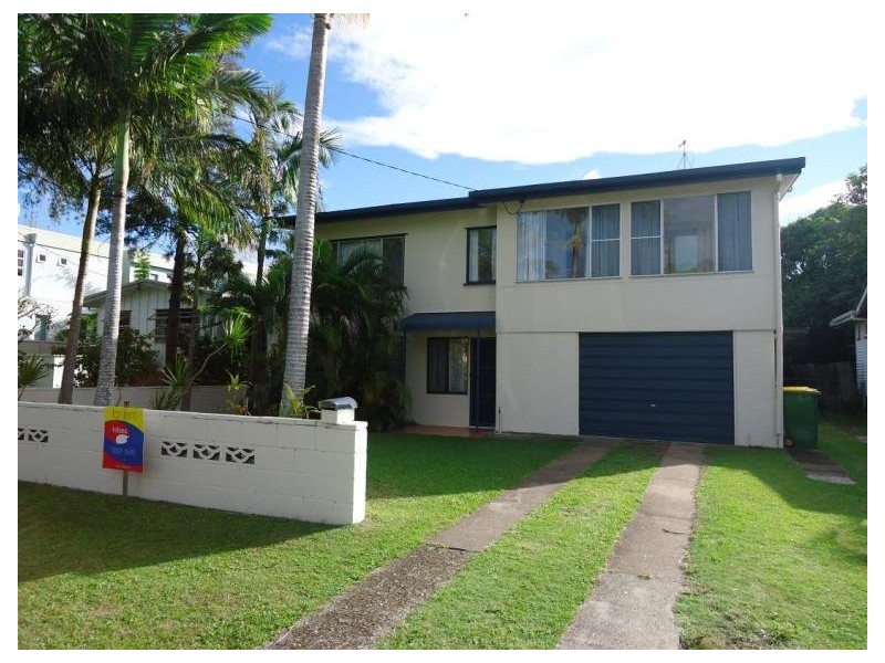 9 Oleander Avenue, Biggera Waters QLD 4216