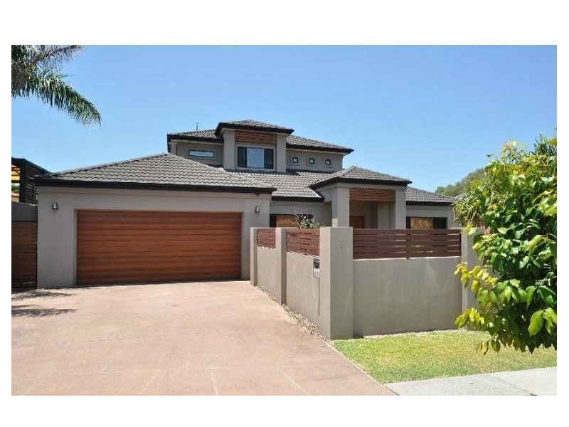 7 Eastbourne Chase, Arundel QLD 4214