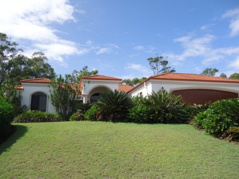 69 Arun Drive, Arundel QLD 4214