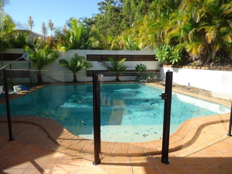 69 Arun Drive, Arundel QLD 4214