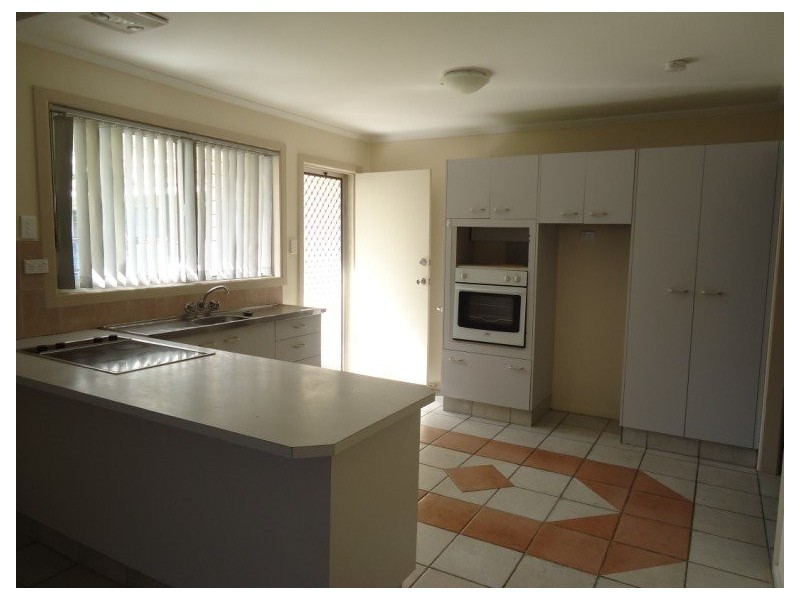 41 Back Street, Biggera Waters QLD 4216