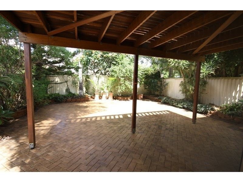 2/54 Markham Avenue, Runaway Bay QLD 4216