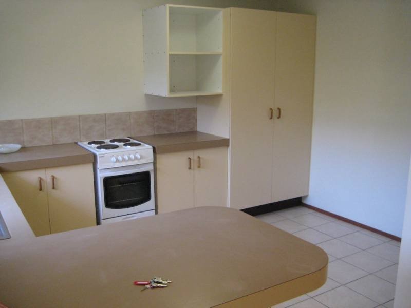 2/53 Government Road, Labrador QLD 4215