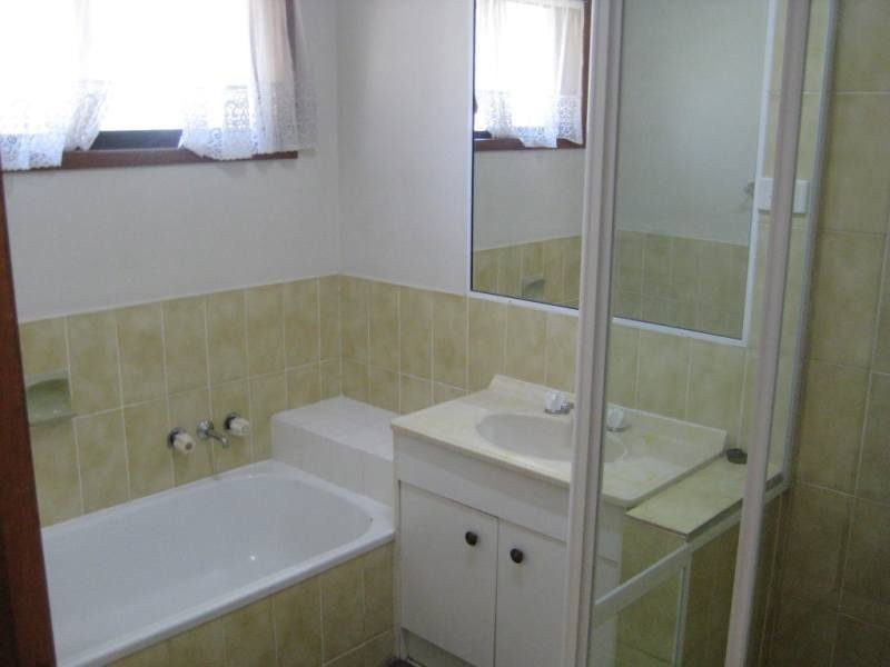 2/53 Government Road, Labrador QLD 4215