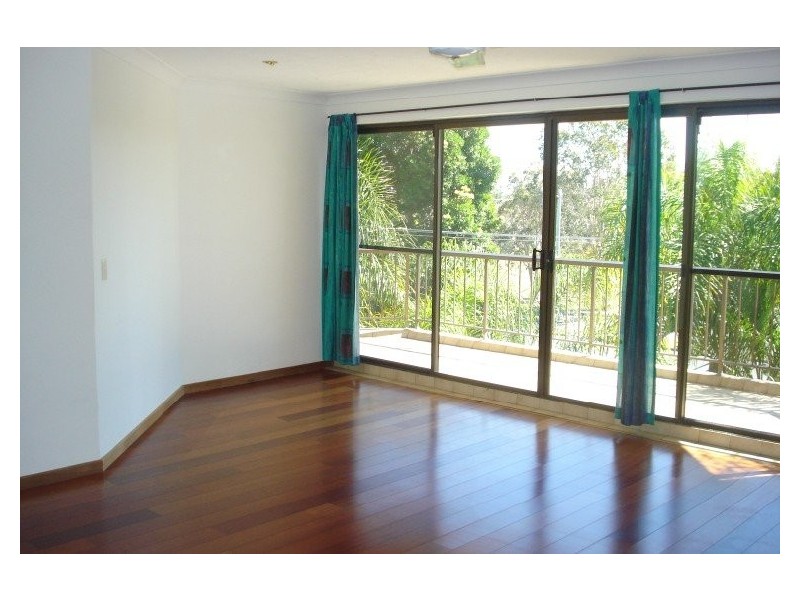 7/42 Falkinder Avenue, Paradise Point QLD 4216