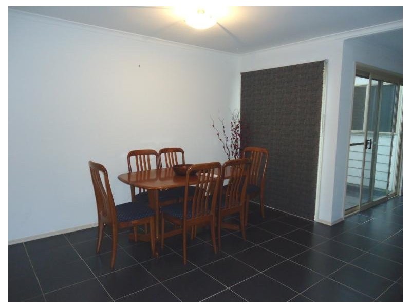 2/11 Maiala Close, Paradise Point QLD 4216