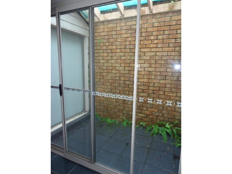 2/11 Maiala Close, Paradise Point QLD 4216