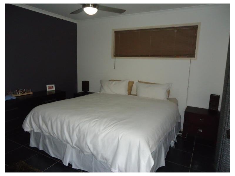 2/11 Maiala Close, Paradise Point QLD 4216