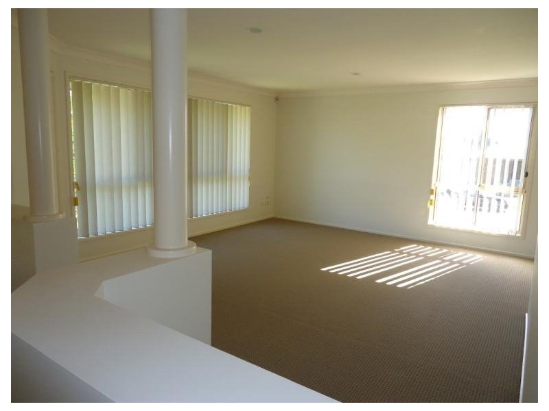 1 Morfantaine Terrace, Parkwood QLD 4214