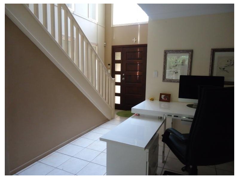 11 Thyme Court, Runaway Bay QLD 4216