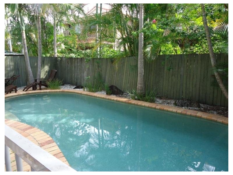 11 Thyme Court, Runaway Bay QLD 4216