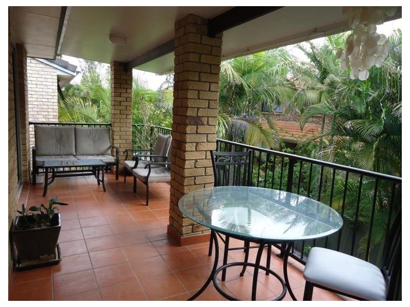 11 Thyme Court, Runaway Bay QLD 4216