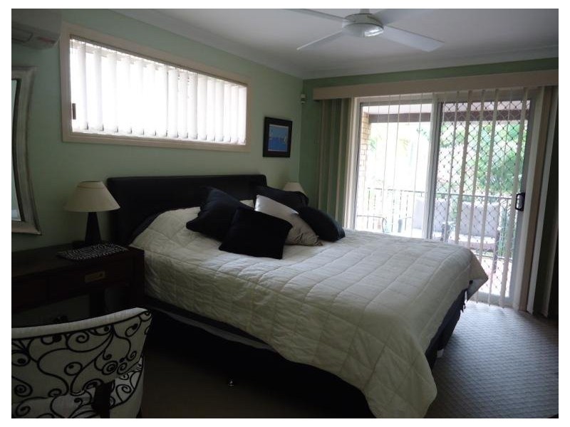 11 Thyme Court, Runaway Bay QLD 4216