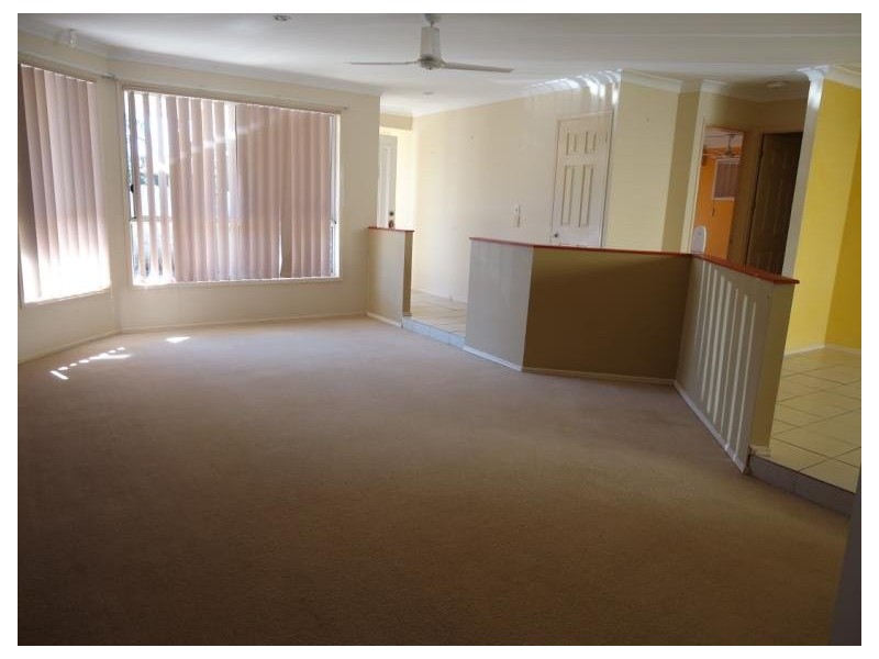 2/487 Pine Ridge Road, Runaway Bay QLD 4216