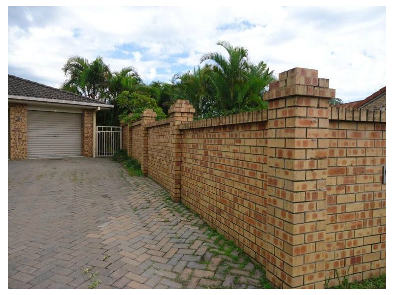 2/3 Harvey Court, Labrador QLD 4215
