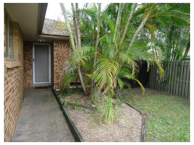 2/3 Harvey Court, Labrador QLD 4215