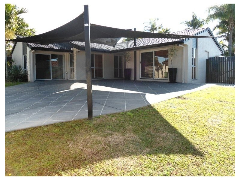 271 Central Street, Arundel QLD 4214