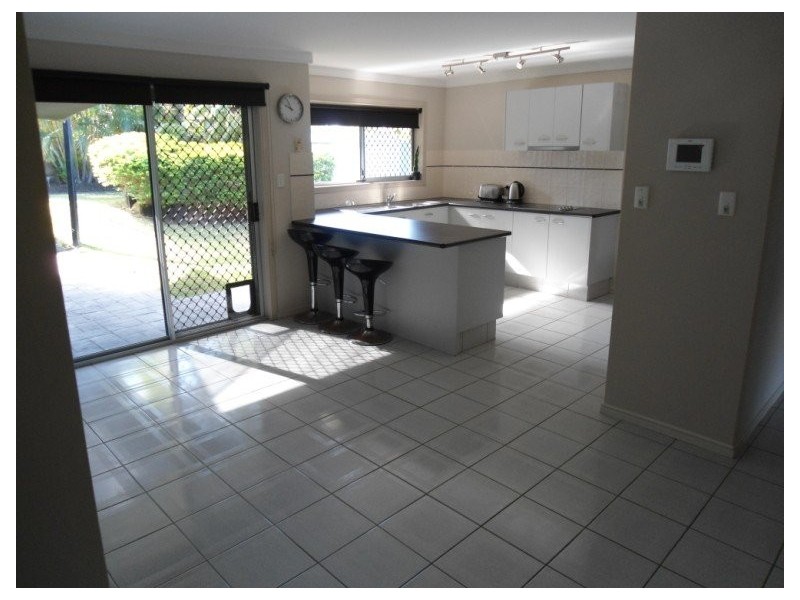 271 Central Street, Arundel QLD 4214