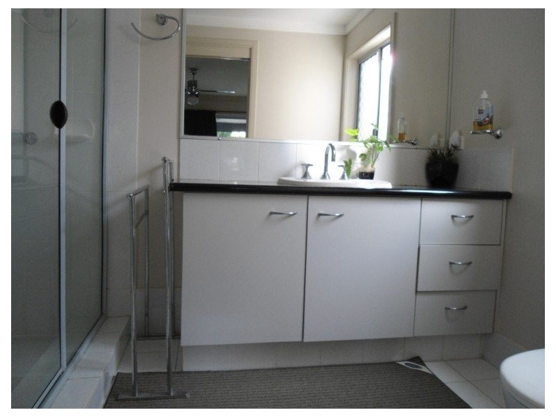 271 Central Street, Arundel QLD 4214