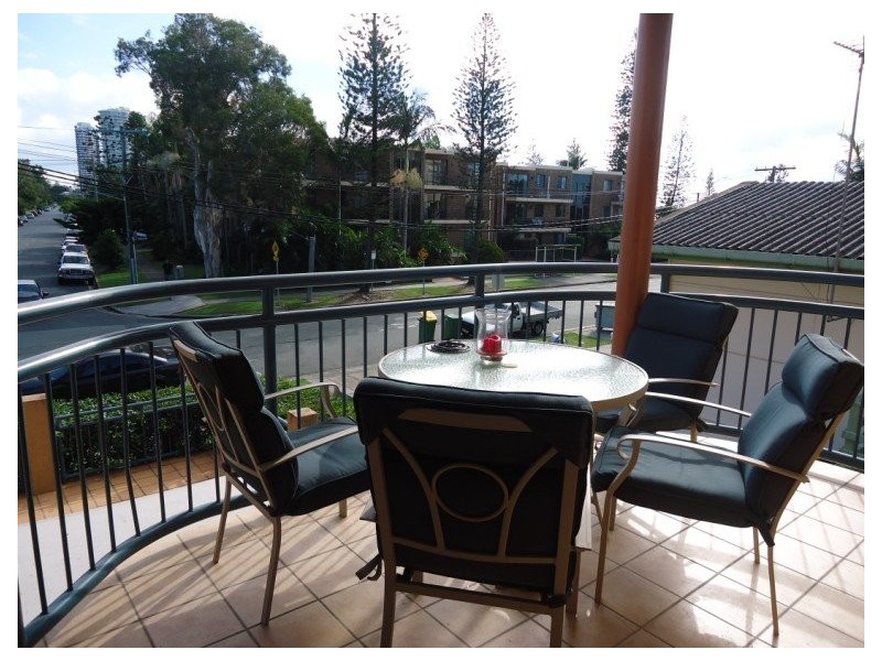 8/83 Brighton Street, Biggera Waters QLD 4216