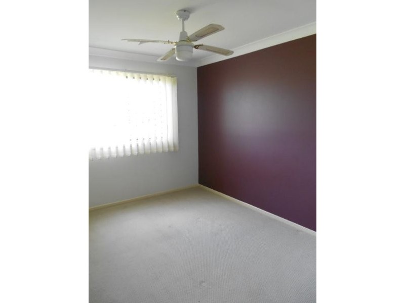 2/183 Government Road, Labrador QLD 4215