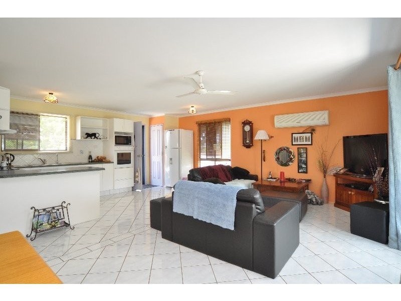 212 Oxley Drive, Coombabah QLD 4216