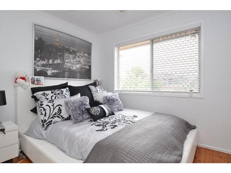 20 Eider Avenue, Paradise Point QLD 4216