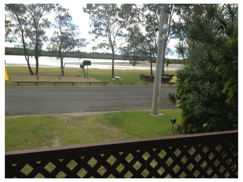 39 The Esplanade, Coombabah QLD 4216