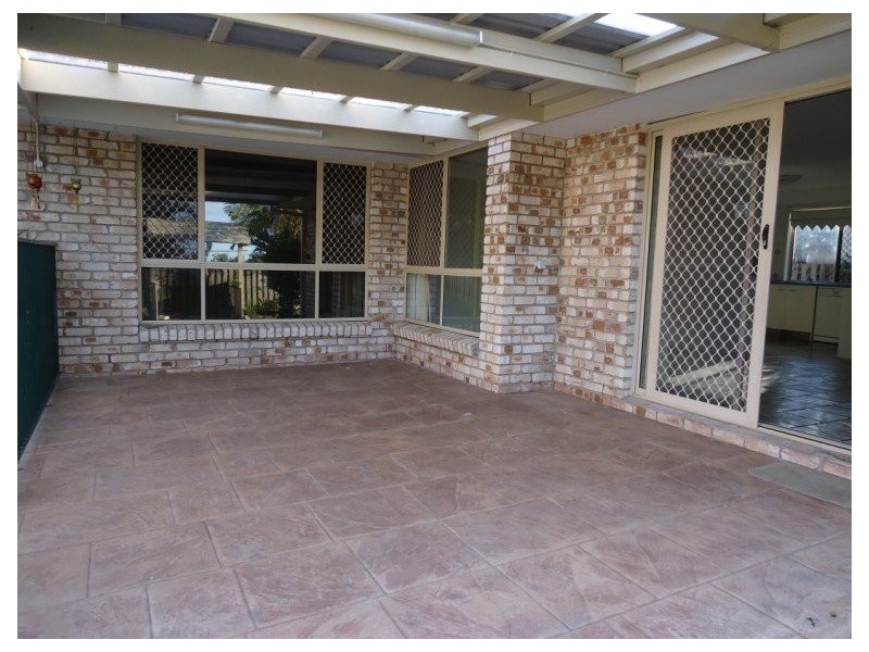16 Daintree Drive, Parkwood QLD 4214
