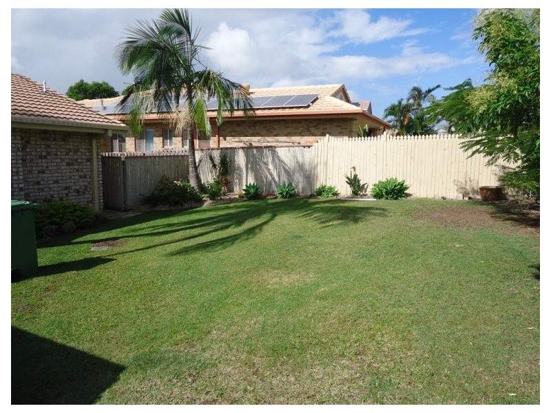 16 Daintree Drive, Parkwood QLD 4214