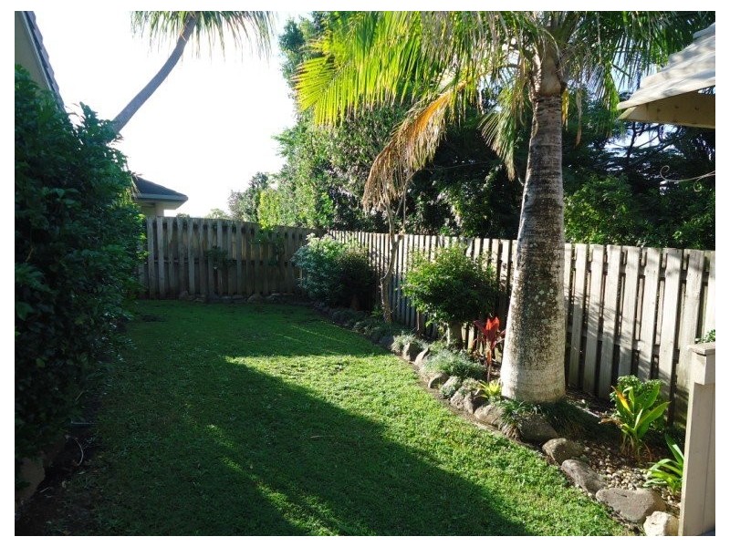 16 Daintree Drive, Parkwood QLD 4214