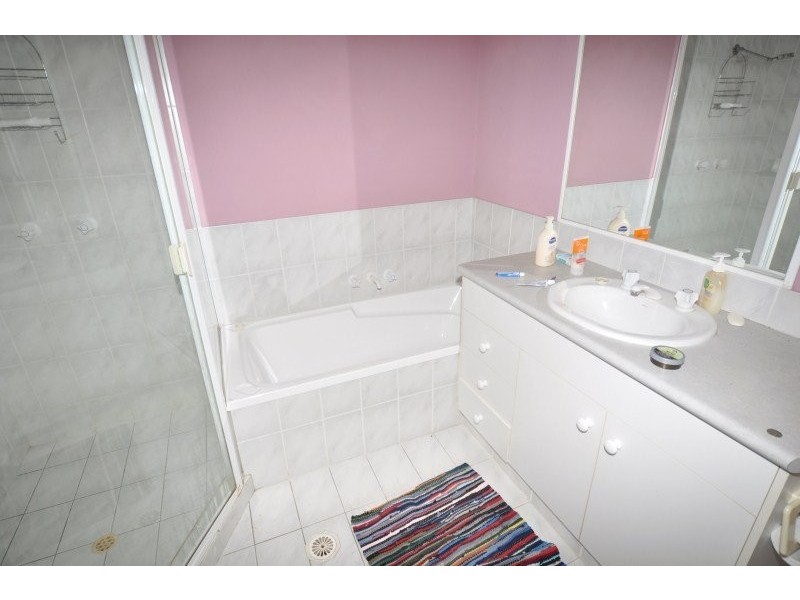 16/127 Greenacre Drive, Parkwood QLD 4214