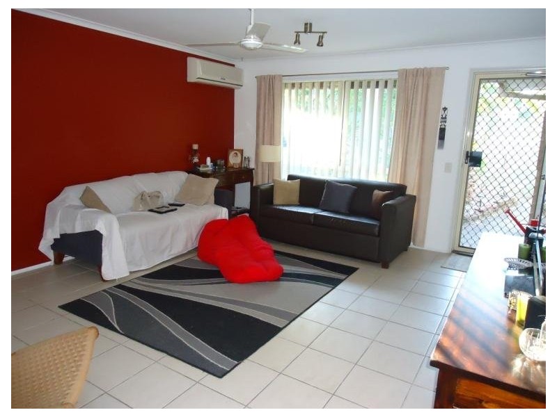 1/5 Academy Street, Oxenford QLD 4210