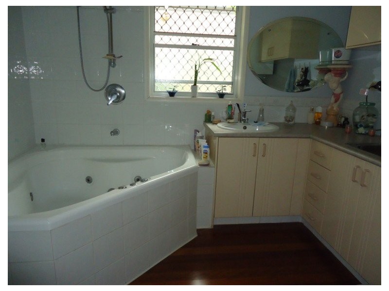 15 Nevenia Street, Labrador QLD 4215