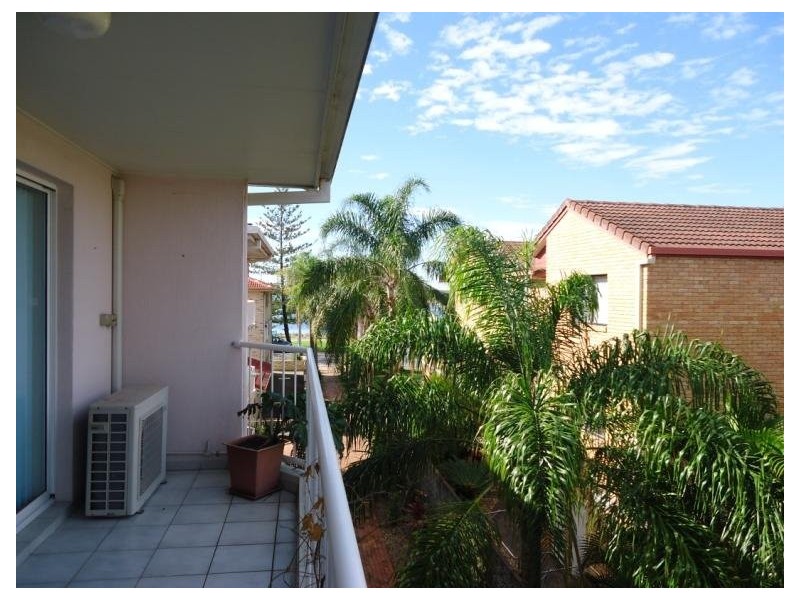 8/496 Marine Parade, Biggera Waters QLD 4216