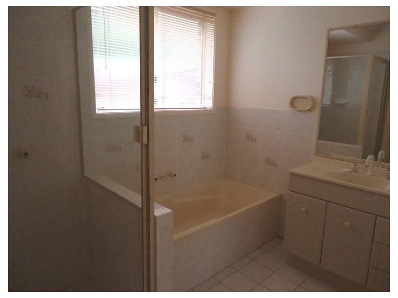 5 Greenridge Street, Oxenford QLD 4210