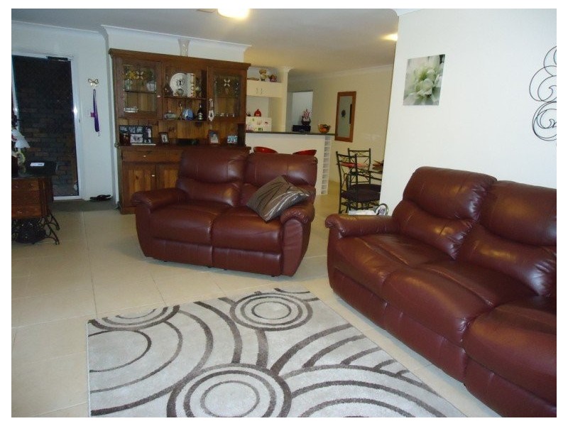 2/25 Kenny Drive, Labrador QLD 4215