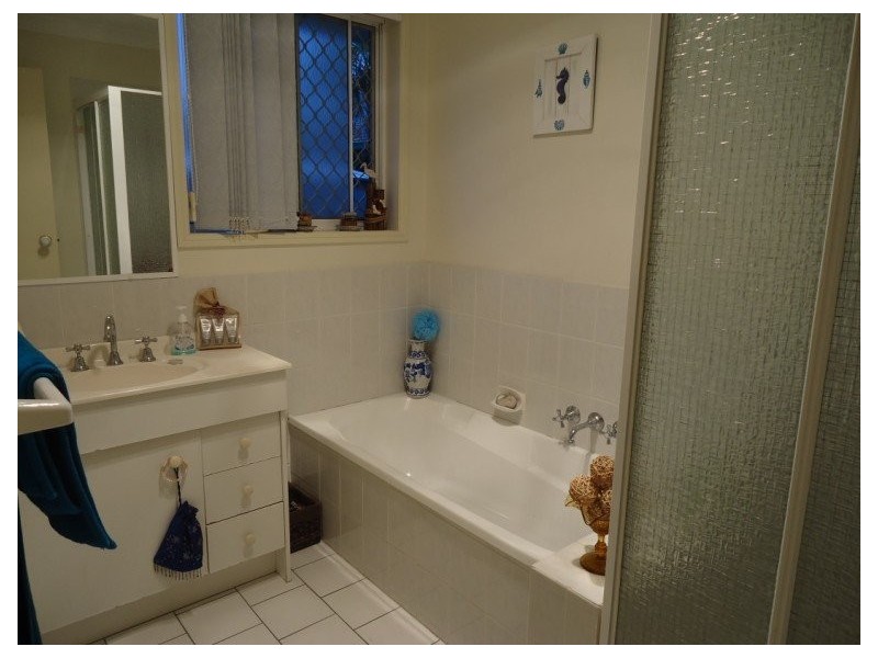 2/25 Kenny Drive, Labrador QLD 4215