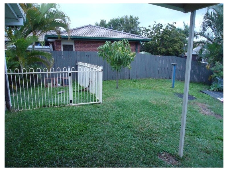 2/25 Kenny Drive, Labrador QLD 4215