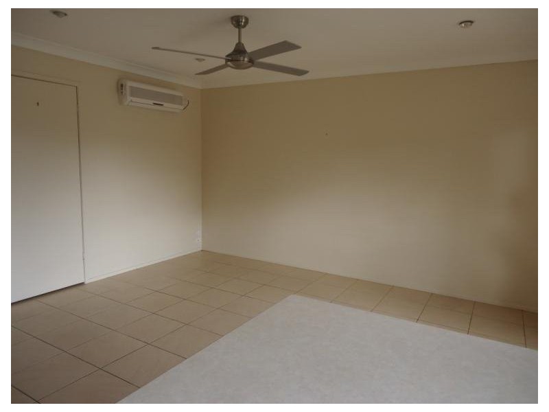 2/11 Hollywell Road, Biggera Waters QLD 4216