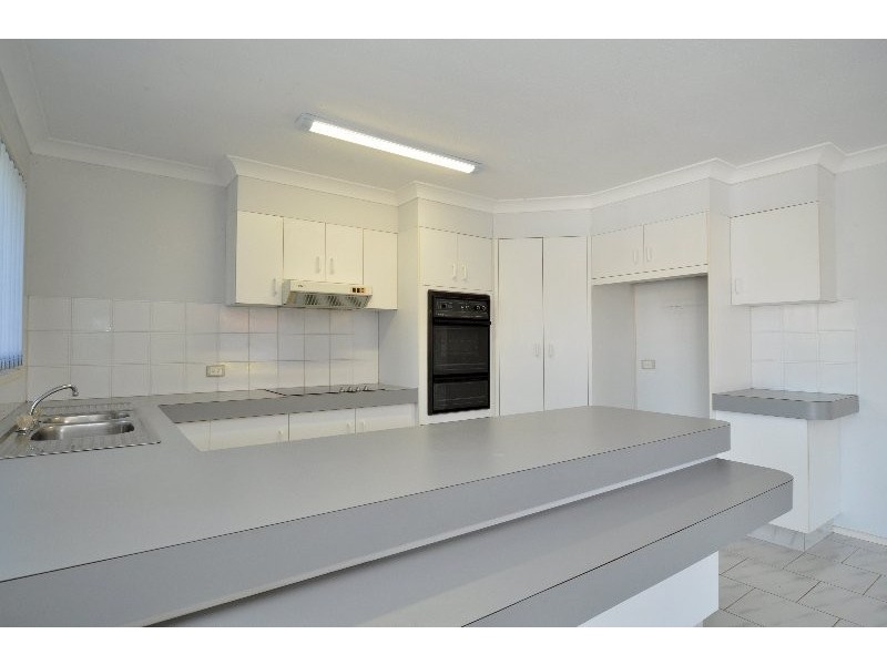 1/7 Trevor Drive, Coombabah QLD 4216