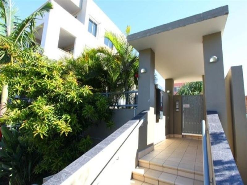 1/6 Rose Street, Southport QLD 4215