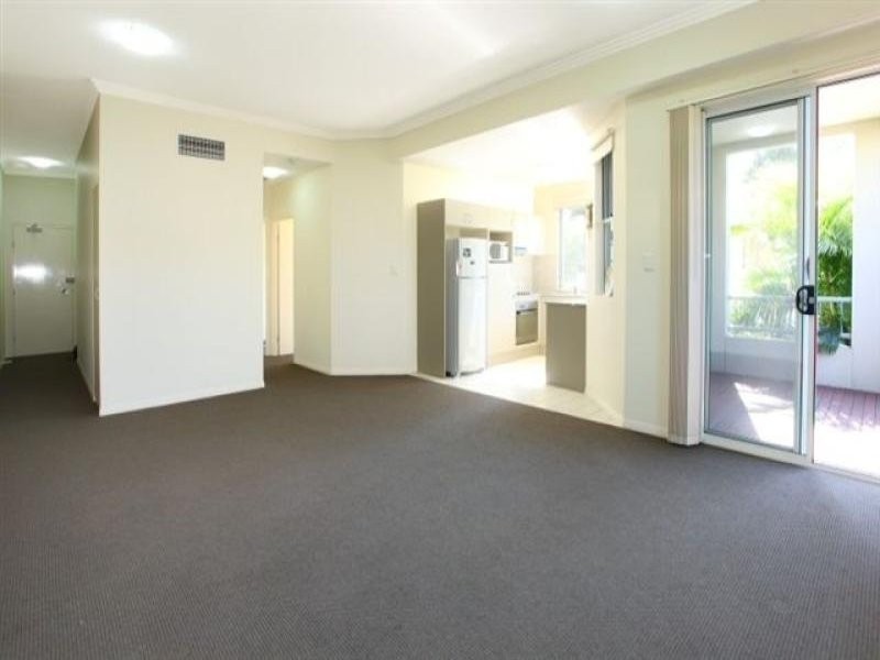 1/6 Rose Street, Southport QLD 4215