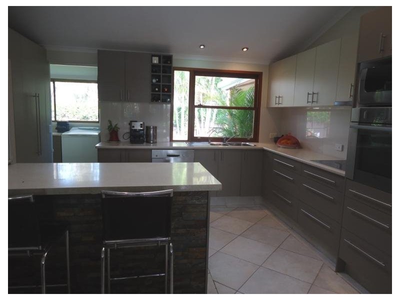 62 Columbus Drive, Hollywell QLD 4216