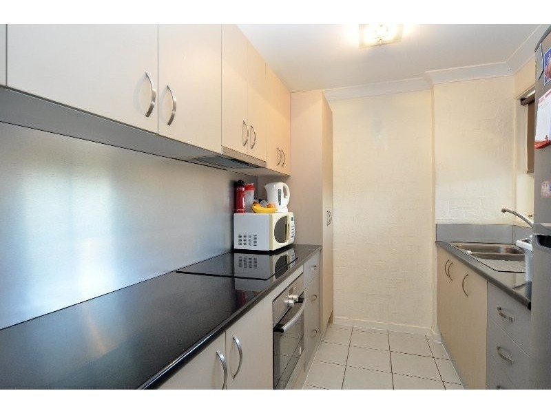 36/13 Brown Street, Labrador QLD 4215